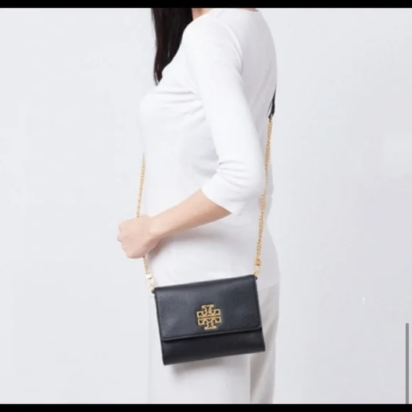 Tory Burch Britten Chain Wallet Bag in black and rolled gold - Picture 7 of 7